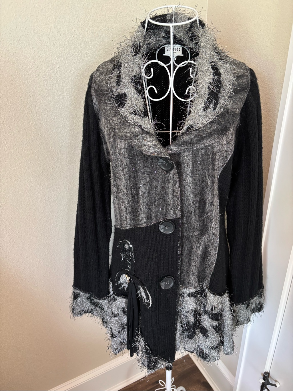 Sioni Black And Gray Textured Button Cardigan